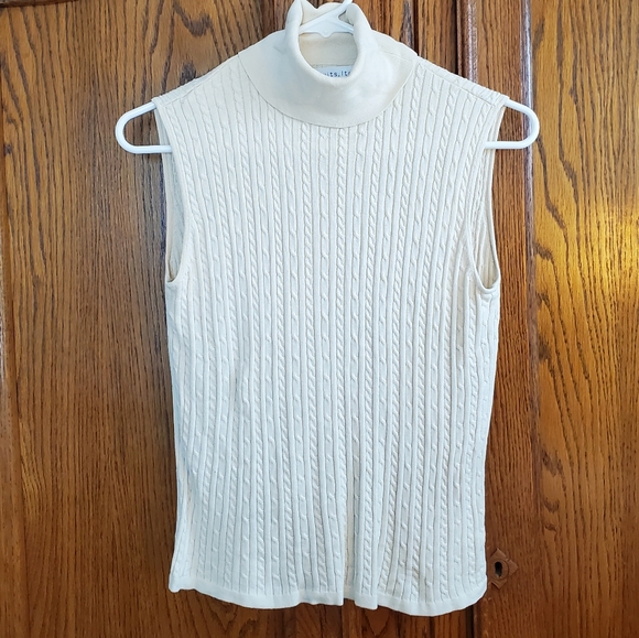 Women's  Pursuits Ltd. Sleeveless cream top. Size M. - Picture 1 of 4